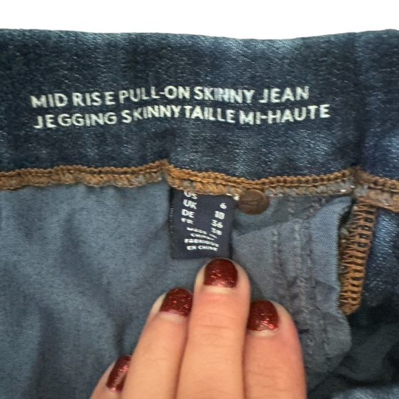 Lands End Mid Rise Pull On Skinny Jean. Stretchy Jegging Style. Size 6. - Picture 4 of 5